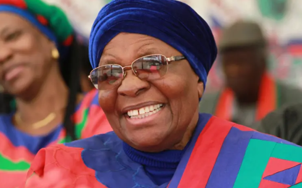 সুদীৰ্ঘ ৬৪ বছৰৰ পিছত নামিবিয়াত প্ৰথম মহিলা ৰাষ্ট্ৰপতি, জানি লওক ইতিহাস সৃষ্টি কৰা এইগৰাকী মহিলা কোন?