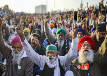 ১১ মাহ ধৰি শম্ভু সীমান্তত থকা কৃষকসমাজ অটল দিল্লীত প্ৰৱেশৰ বাবে