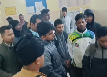 কলিয়াবৰত ভয়ংকৰ ঘটনা, চালক-হেণ্ডিমেনৰ আঘাতত অপদস্থ যুৱক