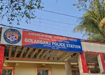 যুৱতীৰ সৈতে পিতৃ-পুত্ৰৰ লজ্জাজনক কাণ্ড