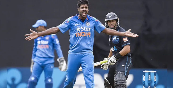 ১৫২.৫ গতিবেগেৰে বলিং কৰা এইগৰাকী ভাৰতীয় ক্ৰিকেটাৰে ল’লে অৱসৰ