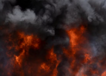 এলুমিনিয়াম কাৰখানাত ভয়ংকৰ বিস্ফোৰণ; এজনৰ মৃত্যু, কেইবাজনৰো অৱস্থা সংকটজনক