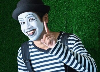 অসমৰ যুৱ মূকাভিনেতা মিনাংক ডেকালৈ কেন্দ্ৰীয় চৰকাৰৰ ফেল’শ্বিপ 