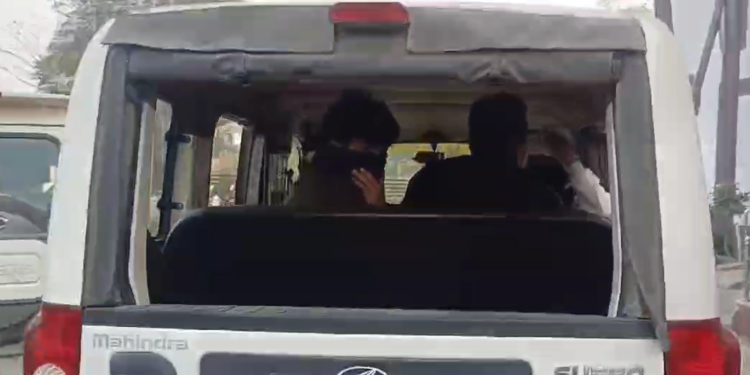 এগৰাকী ১৩ বছৰীয়া কিশোৰীৰ সৈতে অপকৰ্ম ৪ কিশোৰৰ