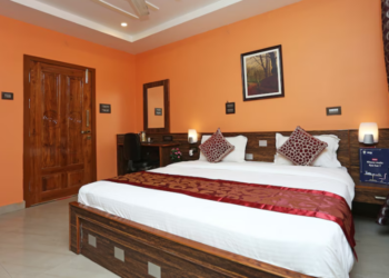 হোটেলত অবিবাহিত দম্পতীৰ নিশা কটোৱাৰ ব্যৱস্থা নিষিদ্ধৰ  দাবী হিন্দু নেতাৰ