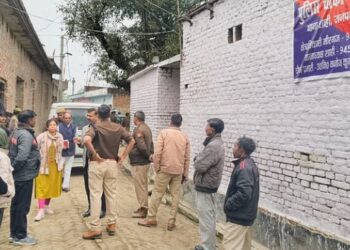 নিৰাপত্তাৰ অনিশ্চয়তাত বিগত ৬ মাহ ঘৰি নিজগৃহৰ পৰা আঁতৰি থকা ১১ পৰিয়ালৰ কাহিনী…