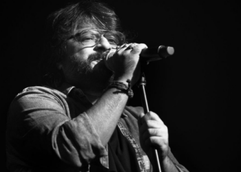 জনপ্ৰিয় সংগীত পৰিচালকৰ ঘৰৰ পৰা ৪০ লাখ টকা চুৰি