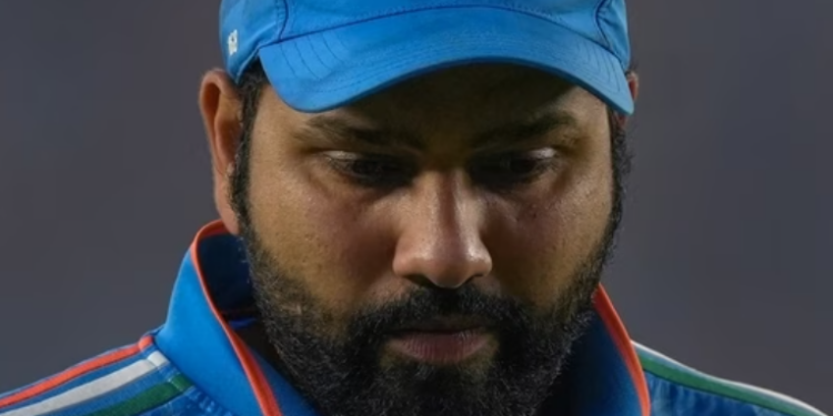 নিগৰি আহিল চকুলো! শতকৰ পিছত আবেগিক হৈ পৰে অধিনায়ক ৰোহিত শৰ্মা