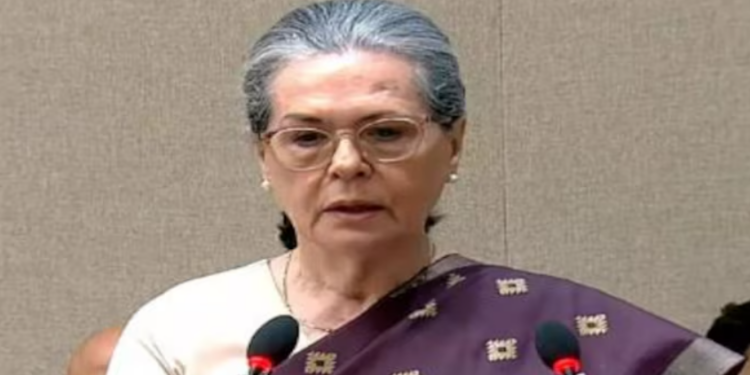 হঠা স্বাস্থ্যৰ অৱনতি ছোনিয়া গান্ধীৰ; হাস্পতালত ভৰ্তি