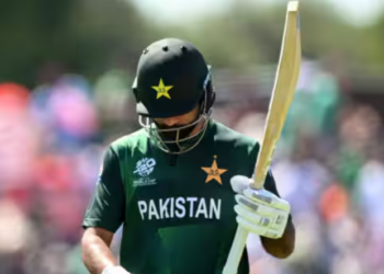 ভাৰত-পাক হাইভল্টেজ মেচ; আঘাতৰ বাবে প্ৰতিযোগিতাৰ পৰা বাহিৰ এইগৰাকী তাৰকা বেটাৰ