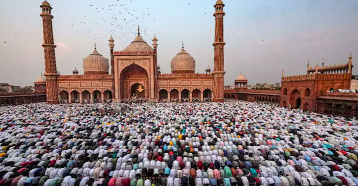 আনে উদযাপন কৰাৰ এদিন আগতেই ভাৰতৰ লাখ-লাখ লোকে উদযাপন কৰিব ঈদ