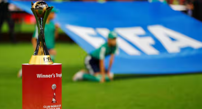 ক্ৰিকেটে নিৰাশা কৰা পাকিস্তানী নাগৰিকক এইবাৰ FIFA-ই দিলে আঘাত