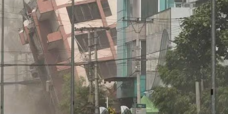 ম্যানমাৰত ভূমিকম্পৰ ধ্বংসলীলা; প্ৰাণ গ’ল ১৪৪ নাগৰিকৰ, ৭০০ৰো অধিক আহত