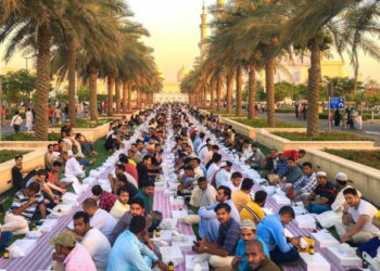 ডুবাইত বসবাস কৰা এই ভাৰতীয় হিন্দুয়ে কিয় ৰাখে ১৮ ঘন্টাকৈ ৰোজা?