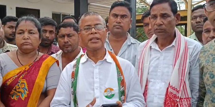 নলবাৰীত কংগ্ৰেছ প্ৰাৰ্থীসহ চাৰিজনক আটক ঘগ্ৰাপাৰ আৰক্ষীৰ