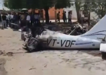 গুজৰাটত প্ৰশিক্ষণৰত বিমান দুৰ্ঘটনাগ্ৰস্ত; এজন পাইলটৰ মৃত্যু