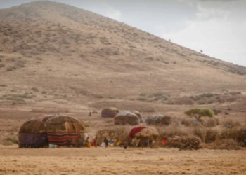 বিয়া দিবৰ বাবেই নিজ কন্যাৰ সৈতে আচৰিত কাণ্ড পিতৃ-মাতৃৰ, কোন দেশত চলে এনে ঘটনা?