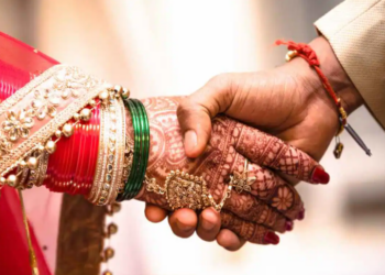 কিয় ভাৰতীয় যুৱকৰ সৈতে বিবাহপাশত আৱদ্ধ হ’ব বিচাৰে পাকিস্তান যুৱতীয়ে? ধৰ্ম সলনি কৰিবলৈও সাজু…