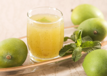 গ্ৰীষ্মকালত শৰীৰটোক শীতল কৰি ৰাখিবলৈ সেৱন কৰক এই ৩ ফলৰ পানীয়