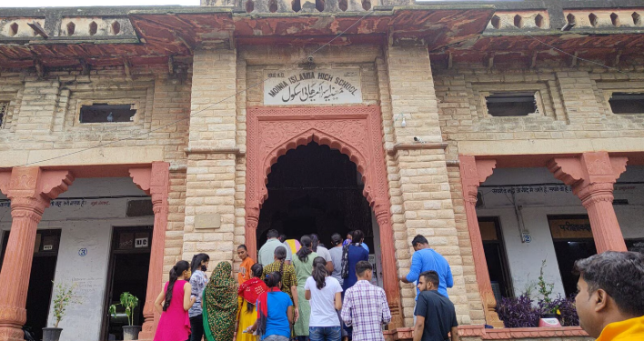 আজমেৰৰ মইনিলা ইছলামিয়া বিদ্যালয়ৰ নাম সলনি কৰিব নেকি ভজনলাল চৰকাৰে? বিজেপিৰ কাউন্সিলাৰৰ দাবীক লৈ তীব্ৰ-বিতৰ্ক