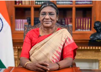 আজি ১৩৯ গৰাকী ব্যক্তিৰ ভিতৰত ৭১ গৰাকীক সন্মানিত কৰা হ’ব পদ্ম বঁটাৰে, চাওক সম্পূৰ্ণ তালিকা