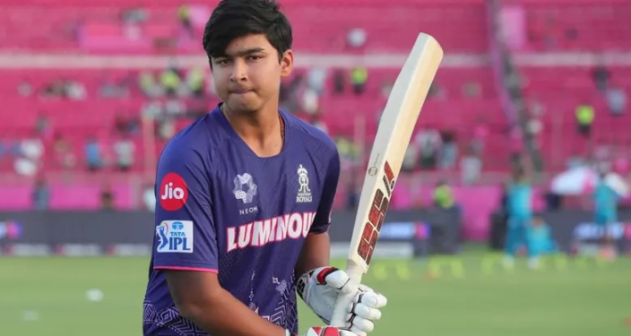 বিধ্বংসী ৰূপ ধাৰণ কৰিলে এগৰাকী ১৪ বছৰীয়া ক্ৰিকেটাৰে, ১২ বছৰীয়া বিশ্ব অভিলেখ গঢ়িলে বৈভৱে