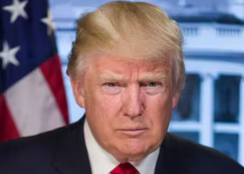 নতশিৰ আমেৰিকা! শুল্ক সন্দৰ্ভত ট্ৰাম্পে ল’লে ডাঙৰ সিদ্ধান্ত