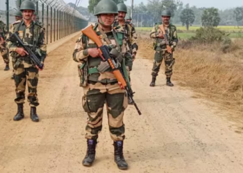 ভাৰত-পাক সীমান্তত BSFৰ হাতত ধৰা পৰিল পাকিস্তানী ৰেঞ্জাৰ