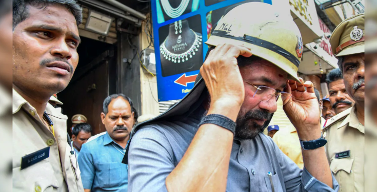 হায়দৰাবাদৰ চাৰমিনাৰৰ সমীপত ভয়ংকৰ অগ্নিকাণ্ড; ১৭ জনৰ মৃত্যু, প্ৰধানমন্ত্ৰীৰ আৰ্থিক সাহায্য ঘোষণা