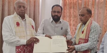 পেহেলগাম কাণ্ডত মৃত্যু হোৱা নৌ সেনাৰ লেফটেনেণ্ট বিনয় নাৰৱালৰ পৰিয়ালক অসম চৰকাৰৰ আৰ্থিক সাহায্য