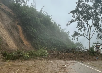 বতৰৰ ভয়ংকৰ ৰূপ; নেৰানেপেৰা বৰষুণৰ ফলত হোৱা ভূমিস্খলনত ৯ জন লোকৰ মৃত্যু