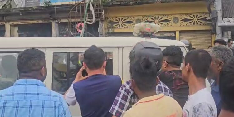 নলবাৰীত ভয়ংকৰ পথ দুৰ্ঘটনা; সুৰাসক্ত চালকৰ খুন্দাত প্ৰাণ গ’ল এগৰাকী মহিলাৰ