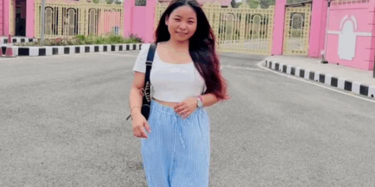 গংগাৰ তীৰত উদ্ধাৰ ৰশ্মিতা হোজাইৰ মৃতদেহ; তদন্ত বিচাৰি অমিত শ্বাহলৈ স্মাৰক পত্ৰ দল-সংগঠনৰ