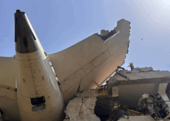 আহমেদাবাদ দুৰ্ঘটনা; বিমানখনত থকা ২৪২ গৰাকী যাত্ৰীৰে মৃত্যু