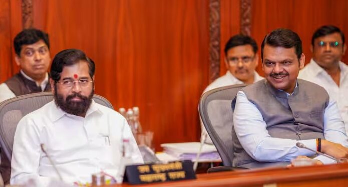 মহাৰাষ্ট্ৰত হিন্দী ভাষা বাধ্যতামূলক সন্দৰ্ভত ডাঙৰ সিদ্ধান্ত গ্ৰহণ মুখ্যমন্ত্ৰীৰ