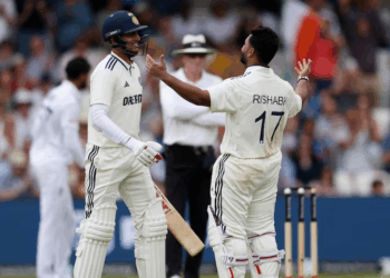 শতকীয় ইনিংছৰ সহায়ত ঋষভ পন্তে গঢ়িলে কেইবাটাও অভিলেখ