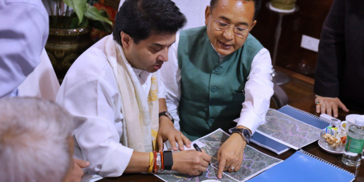 ৰাজ্যৰ বান পৰিস্থিতিক লৈ উদ্বিগ্ন মন্ত্ৰী জ্যোতিৰাদিত্য সিন্ধিয়া, সহায়ৰ আশ্বাস