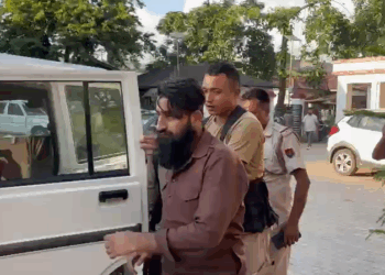 হিন্দু দেৱ-দেৱীক অশ্লীল মন্তব্য কৰি থানাৰ আলহী যুৱক