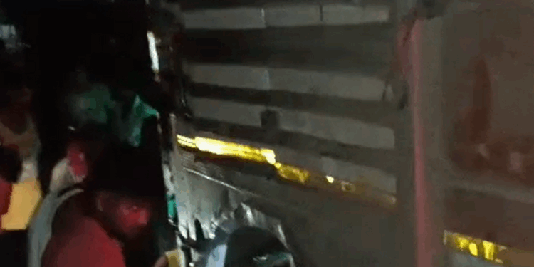 নিশা চামগুৰিৰ আমনিত পথ দুৰ্ঘটনা, গুৰুতৰভাৱে আঘাতপ্ৰাপ্ত ১জন