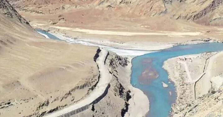 পাকিস্তানৰ পিছত এতিয়া বাংলাদেশক লক্ষ্য কৰি ল’লে ভাৰতে! গংগা চুক্তিক লৈ নতুন সিদ্ধান্ত…