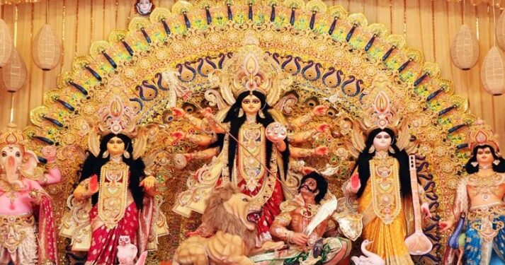 বিগত বৰ্ষৰ তুলনাত এইবাৰ অধিক ধন লাভ কৰিব দুৰ্গা পূজা আয়োজক সমিতিসমূহে; এই ঘোষণা বেনাৰ্জী চৰকাৰৰ