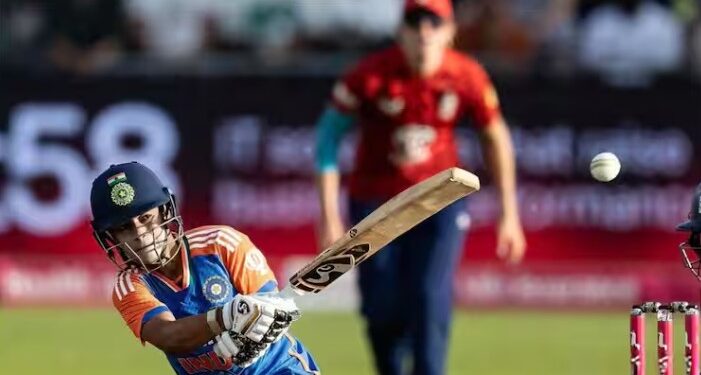 ভাৰতৰ বিৰুদ্ধে এদিনীয়া শৃংখলাৰ বাবে ১৫ জনীয়া দল ঘোষণা ইংলেণ্ডৰ