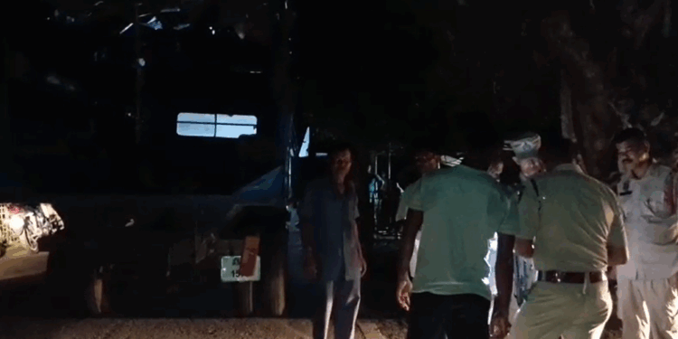 নলবাৰীৰ ঘগ্ৰাপাৰৰ এটা পুখুৰীত এজন লোকৰ মৃতদেহ উদ্ধাৰ