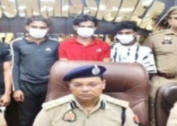 সমলিংগ ডেটিং এপেৰে ভুৱা প্ৰফাইল ব্যৱহাৰ কৰি বহুজনক প্ৰতাৰণা, গ্ৰেপ্তাৰ ৪ যুৱক