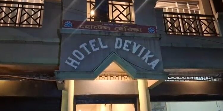 অনা অসমীয়াৰ অত্যাচাৰত অতিষ্ঠ হৈ পৰিছে হোটেলৰ কৰ্মচাৰী