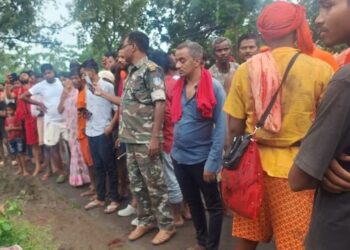 বাছ-ট্ৰাকৰ মুখামুখি সংঘৰ্ষ, ১৮ জন নিহত হোৱাৰ লগতে ৩০ৰো অধিক আহত