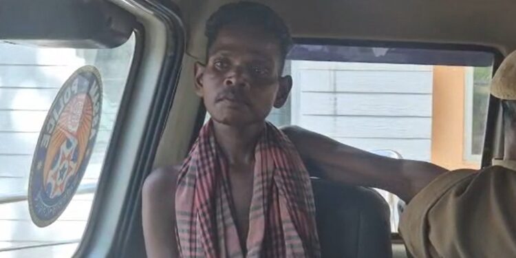 নিজ খুড়াকেই প্ৰাণ ল’লে ২ বছৰীয়া এটি শিশুৰ, এই ভয়ংকৰ ঘটনাৰ কাৰণ…