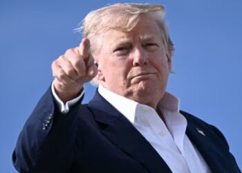 ভাৰতৰ ওপৰত ২৫ শতাংশ শুল্ক আৰোপ কৰাৰ ঘোষণা ট্ৰাম্পৰ