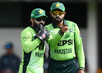 বাবৰ আজম-ৰিজৱানৰ টি-২০ কেৰিয়াৰ শেষ! এছিয়া কাপৰ দলত নাপালে স্থান…