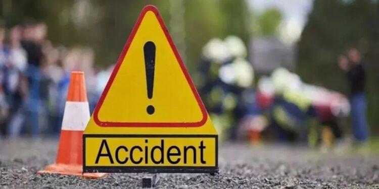 স্বাধীনতা দিৱসৰ দিনাই ছত্তীশগড়ত ভয়ংকৰ পথ দুৰ্ঘটনা; থিতাতে ৬ জনৰ মৃত্যু